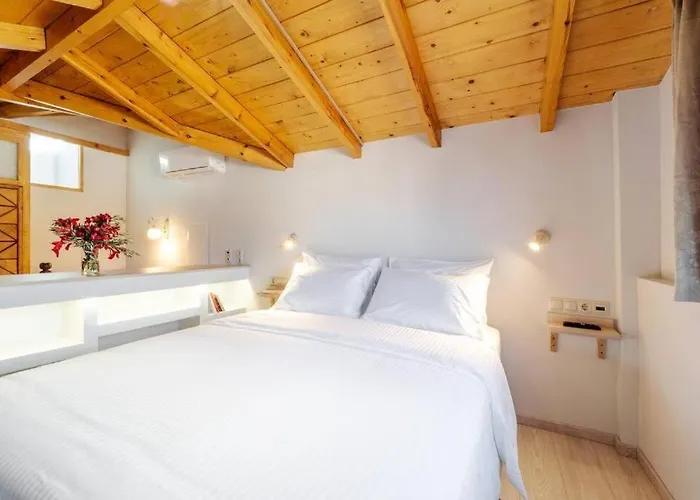 Corfu Old Town Apartment, Marina Nymfes