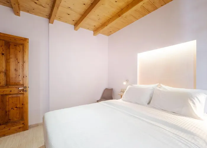 Corfu Old Town Apartment, Marina Nymfes